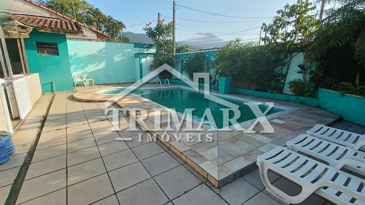 Casa para Venda — Jardim Veneza, Peruíbe