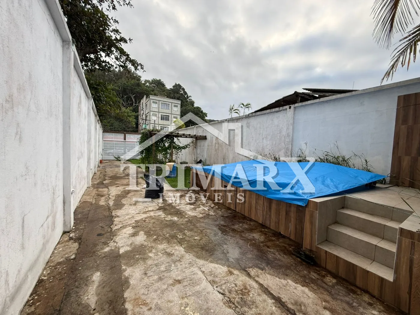 Casa na Praia dos Sonhos , em Itanhaem, no litoral sul de São Paulo, lado praia à 50 metros do mar, em rua pavimentada