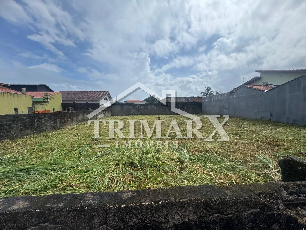 Terreno para Venda — Jardim Peruíbe, Peruíbe