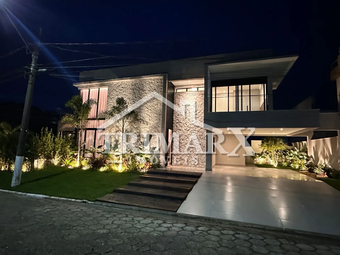 Casa Alto Padrão para Venda — Bougainville, Peruíbe