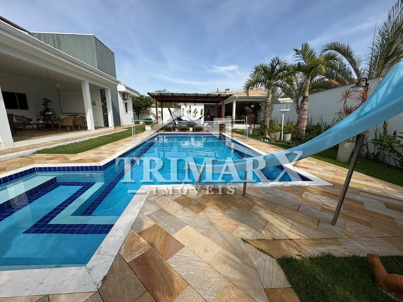 Casa Alto Padrão para Venda — Jardim Beira Mar, Peruíbe