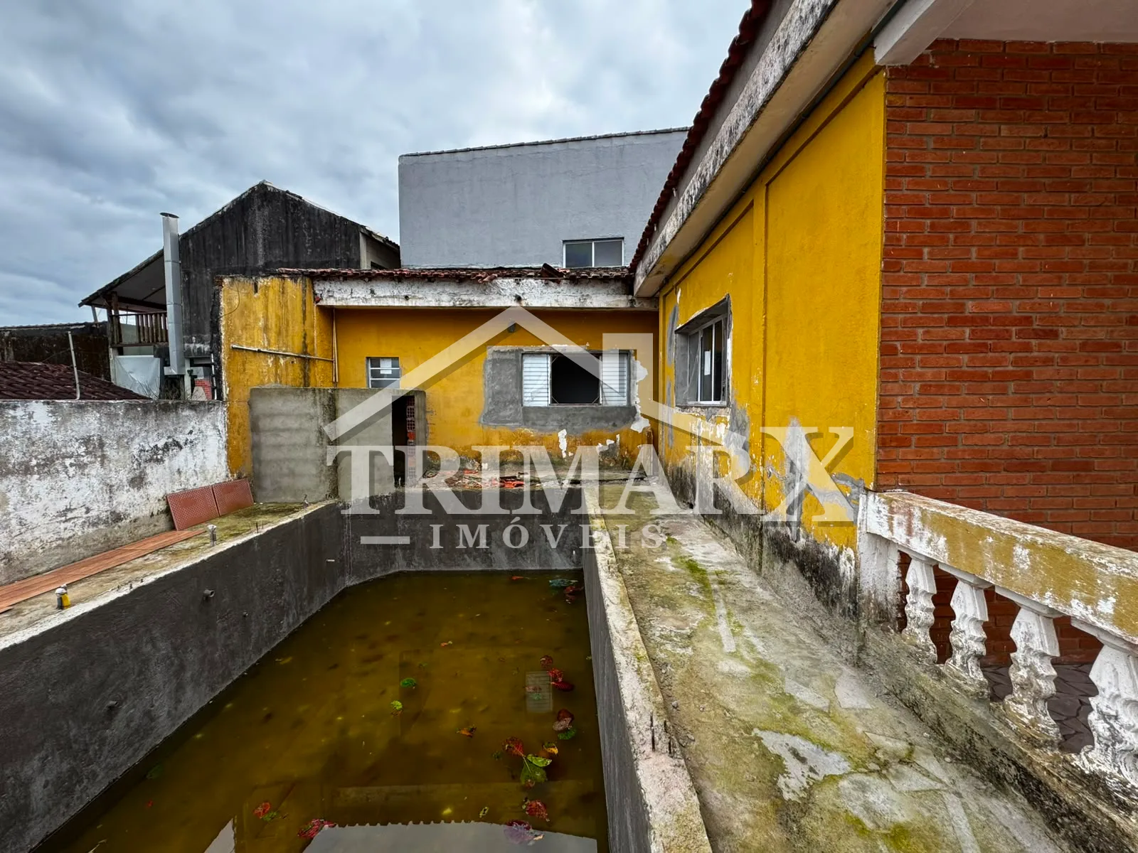 Casa para Venda, Peruíbe / SP, Imóvel com 350 m² de área total, sendo 100 m² de área construída.