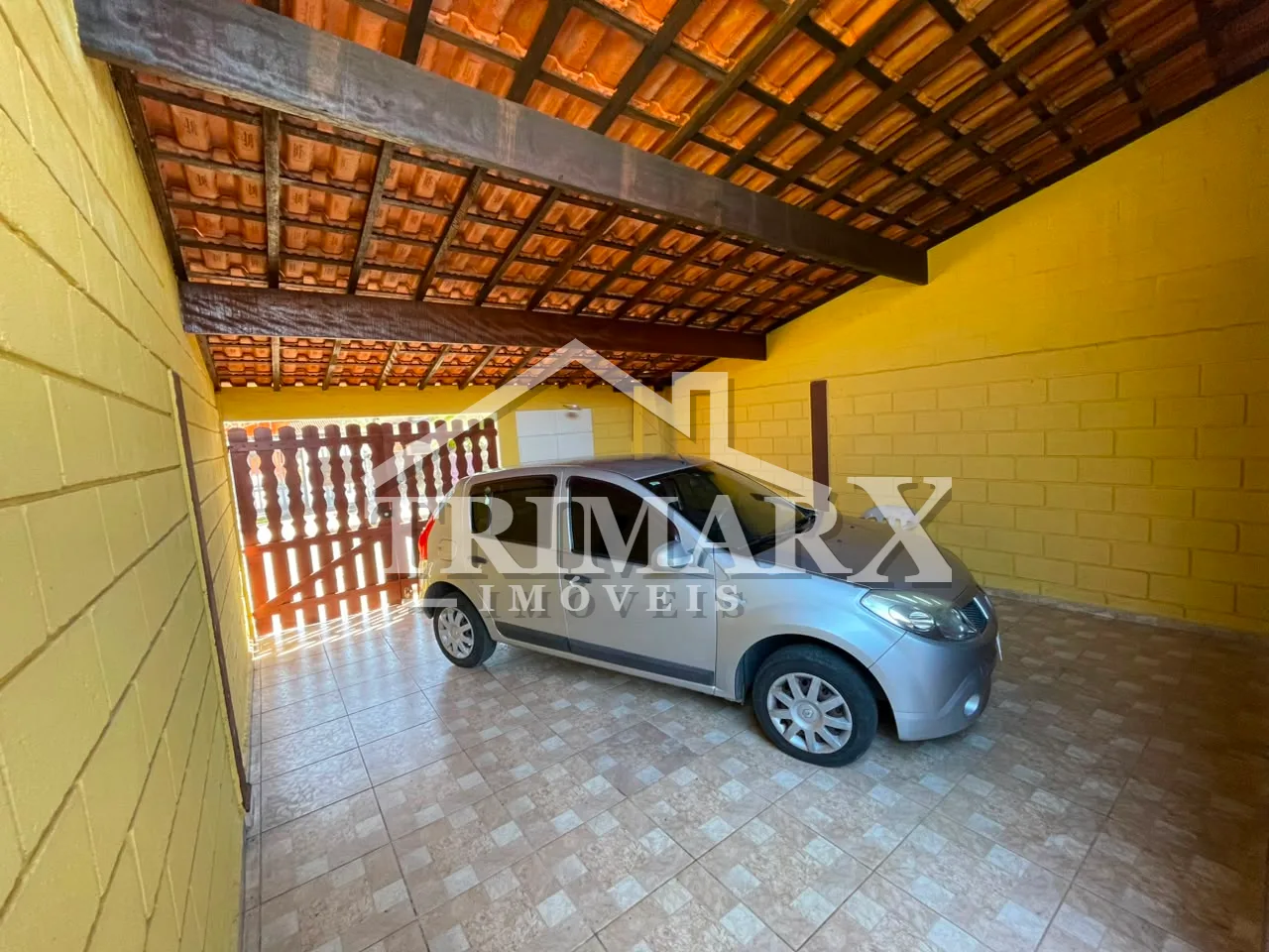 Casa para Venda, Itanhaém / SP,  lado praia á 790 metros do mar.