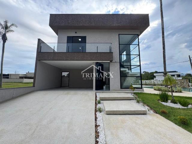 Casa Alto Padrão para Venda — Balneário Três Marias, Peruíbe