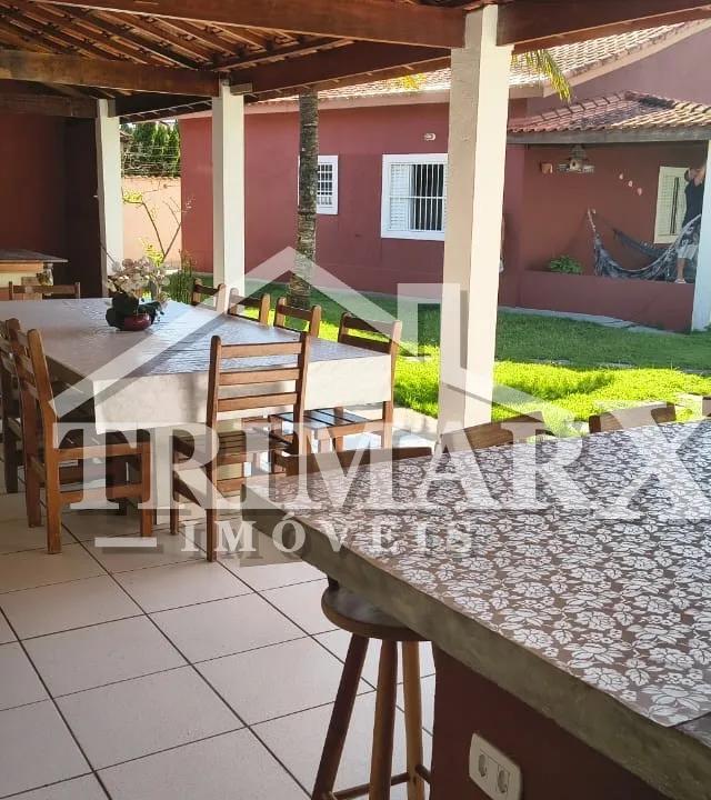 Casa no bairro Palmeiras, em Itanhaém, litoral sul de São Paulo, localizada lado praia, ficando à 50 metros do mar — foto 2