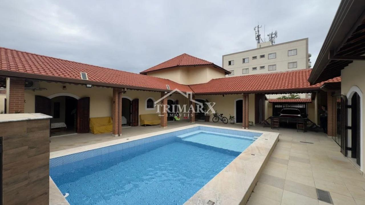 Casa Alto Padrão para Venda — Três Marias, Peruíbe — foto 1