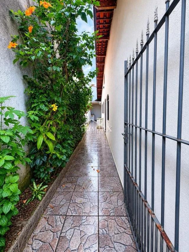 Casa no bairro Jardim Corumbá em Itanhaém, lado praia a 1500 metros do mar. Imóvel com 125m² de área total. — foto 2