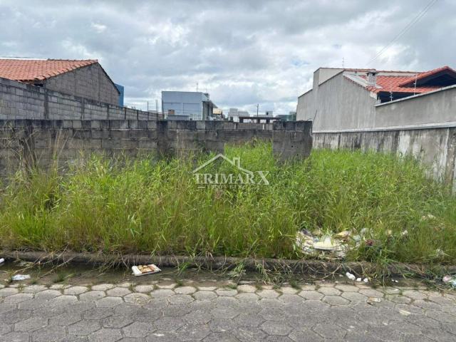 Terreno no bairro Flora Rica em Peruibe no litoral sul de São Paulo, lado praia.