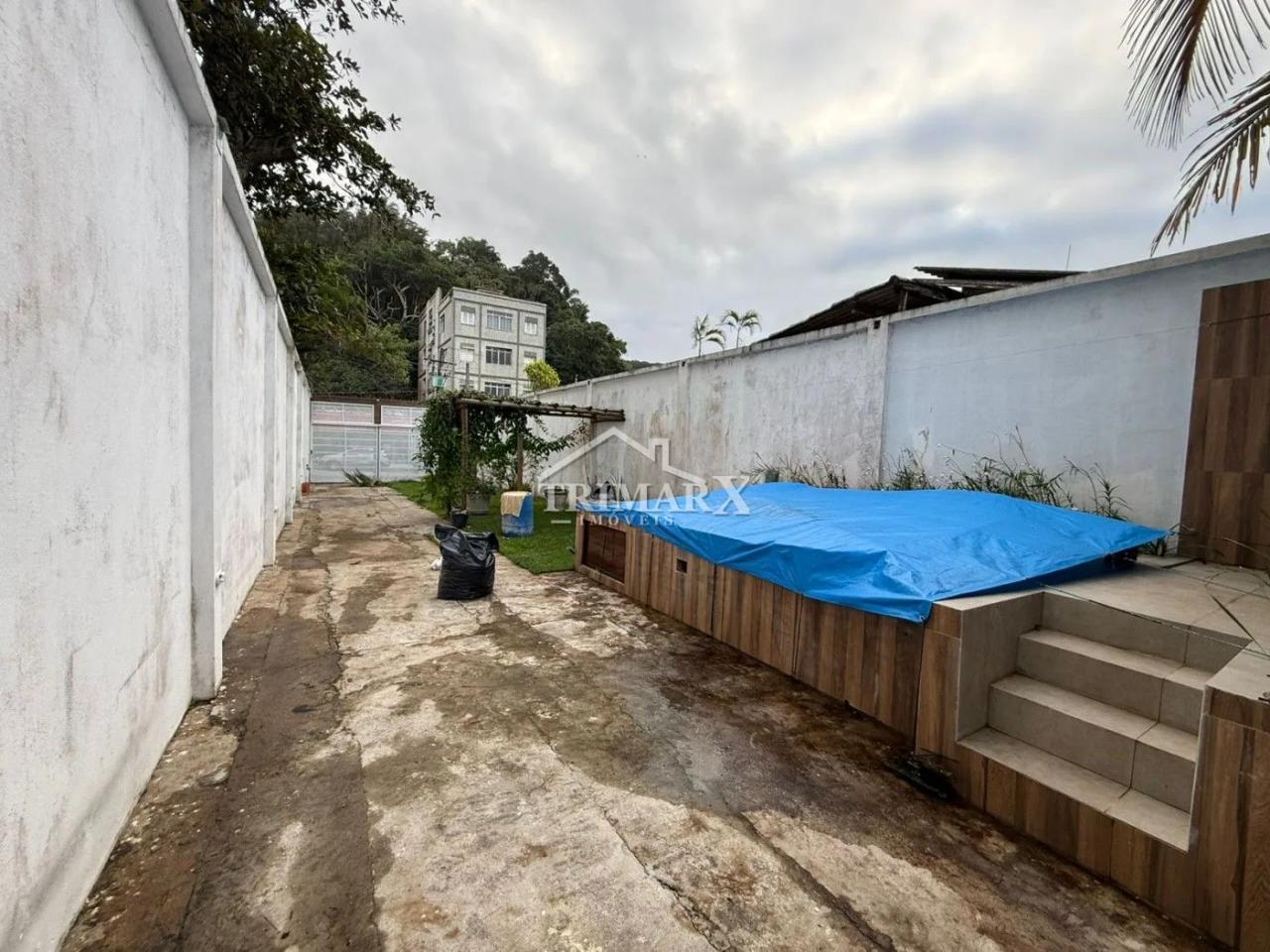 Casa na Praia dos Sonhos , em Itanhaem, no litoral sul de São Paulo, lado praia à 50 metros do mar, em rua pavimentada — foto 1