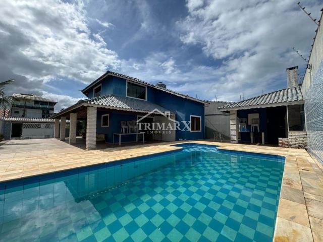 Casa para Venda — Balneario São José, Peruíbe