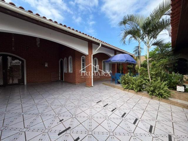 Casa para Venda — Belmira Novaes, Peruíbe