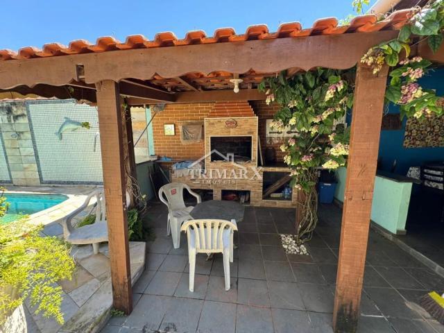 Casa no bairro Josedy em Peruibe, no litoral sul de São Paulo, localizado lado praia, a 300 metros do mar, em pavimentada. Imóvel com 750 m² de área total. — foto 4