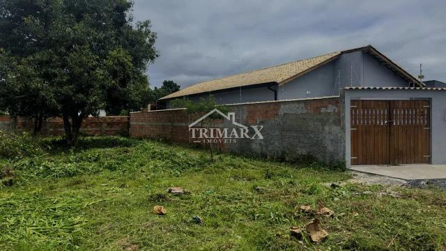 Terreno no bairro Jardim das Palmeiras, em Itanhaém, lado praia. Lote com 260 m² de área total.