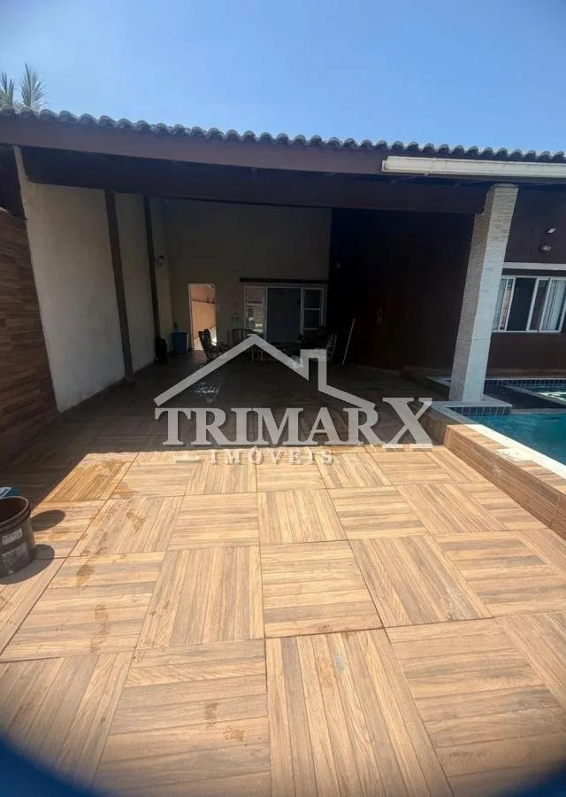 <p>Casa no Tupi em Itanhaém, no litoral sul de São Paulo, lado praia à 80 metros do mar, em rua pavimentada — foto 2