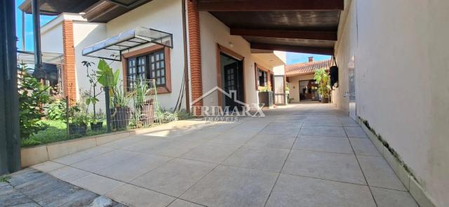 Casa no Bairro São João, em Peruíbe, lado praia, a 200 metros do mar. Imóvel com 270 m² de área total. — foto 3