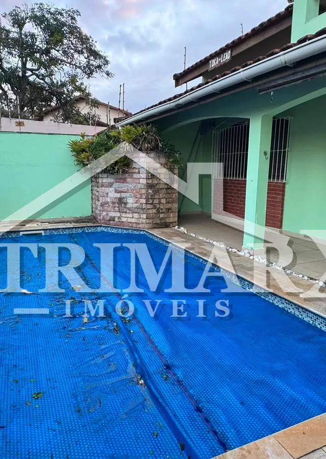 Casa para Venda, Peruíbe / SP, 4 dormitórios, sendo 2 suítes, 2 banheiros, 2 vagas de garagem, área total 275,00 m²