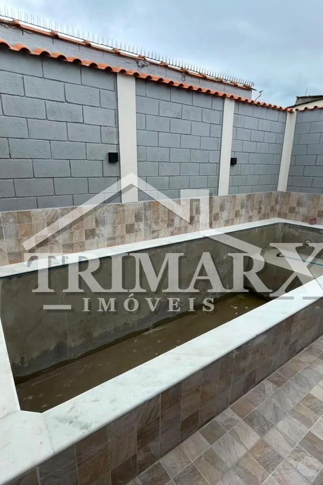 Casa para Venda, Itanhaém / SP, 2 dormitórios, sendo 1 suíte, 1 banheiro, 2 vagas de garagem,