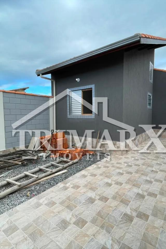 Casa para Venda, Itanhaém / SP, 04 dormitórios; 02 WC, sendo 01 externo; 01 salas e 01 cozinha. — foto 2