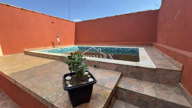 Casa no Jardim Santa Terezinha, em Itanhaém, lado serra, a 1 km da rodovia , sendo 1,5 km do mar, em rua de terra. Imóvel com 150 m² de área total. — foto 4