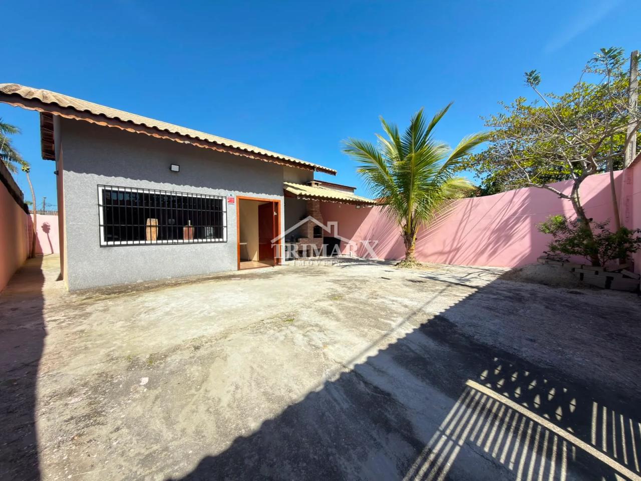 Casa no bairro Belmira Novaes, em Peruibe, lado praia, a 300 metros do mar.  Imóvel com 300 m² de área total. — foto 1