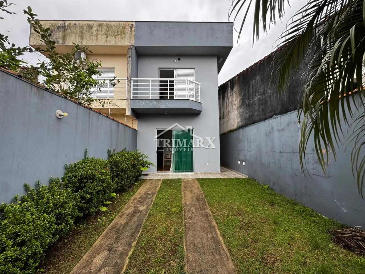 Casa no bairro Jardim Peruíbe, em Peruíbe, lado praia, à 1,700 metros do mar , em rua pavimentada. Imóvel com 150 m² de área total. — foto 1