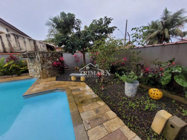 Casa de Alto Padrão, para venda ou locação, no bairro Arpoador, em Peruíbe, lado praia, a 550 metros do mar, em rua pavimentada. Imóvel com 600 m² de área total — foto 5