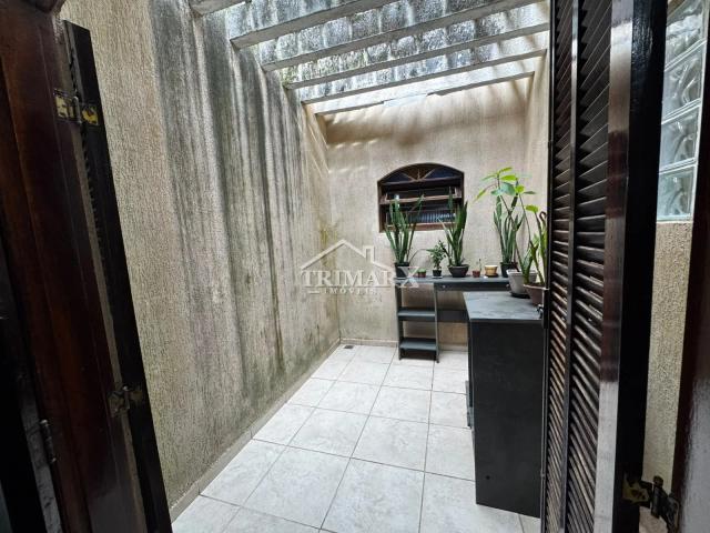Casa no bairro São José, em Peruíbe, no litoral sul de São Paulo, lado praia, a 50 metros do mar. Imóvel com 250 m² de área total. — foto 5