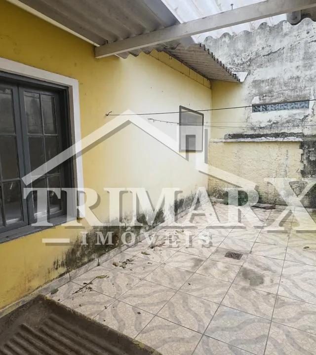 Casa para Venda, Itanhaém / SP,  2 dormitórios, sendo 1 suíte, 1 banheiro, 2 vagas de garagem — foto 2