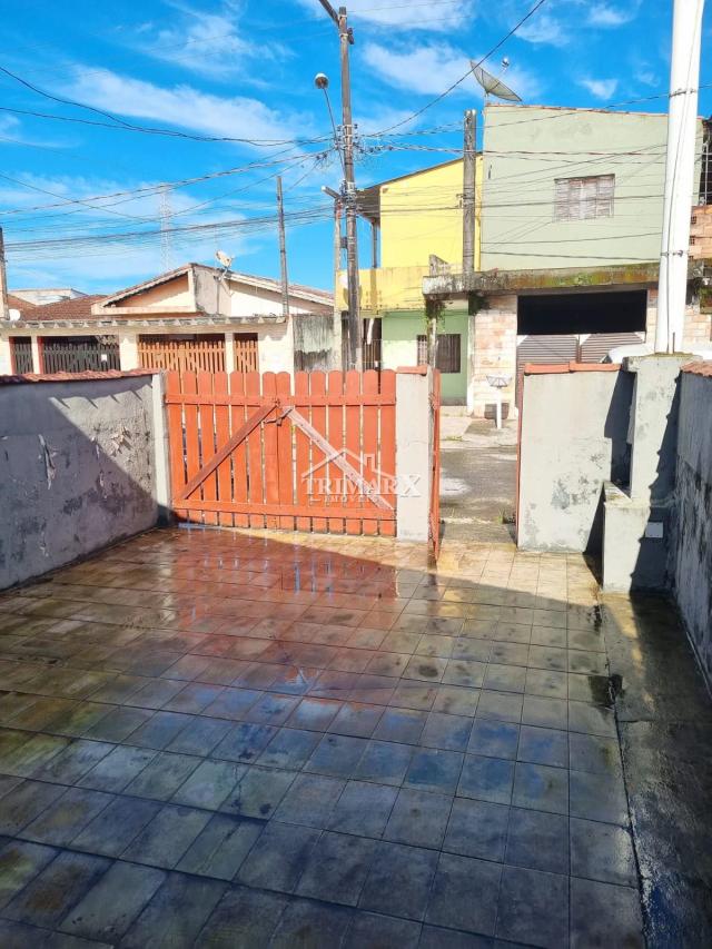 Casa no bairro Loty em Itanhaém, lado serra à 100 metros da rodovia e a 600 metros do mar — foto 3