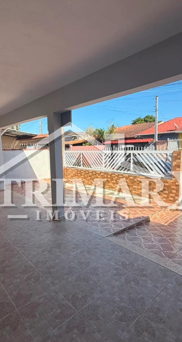 Casa para Venda, Itanhaém / SP, 3 dormitórios, sendo 1 suíte, 2 banheiros, 4 vagas de garagem