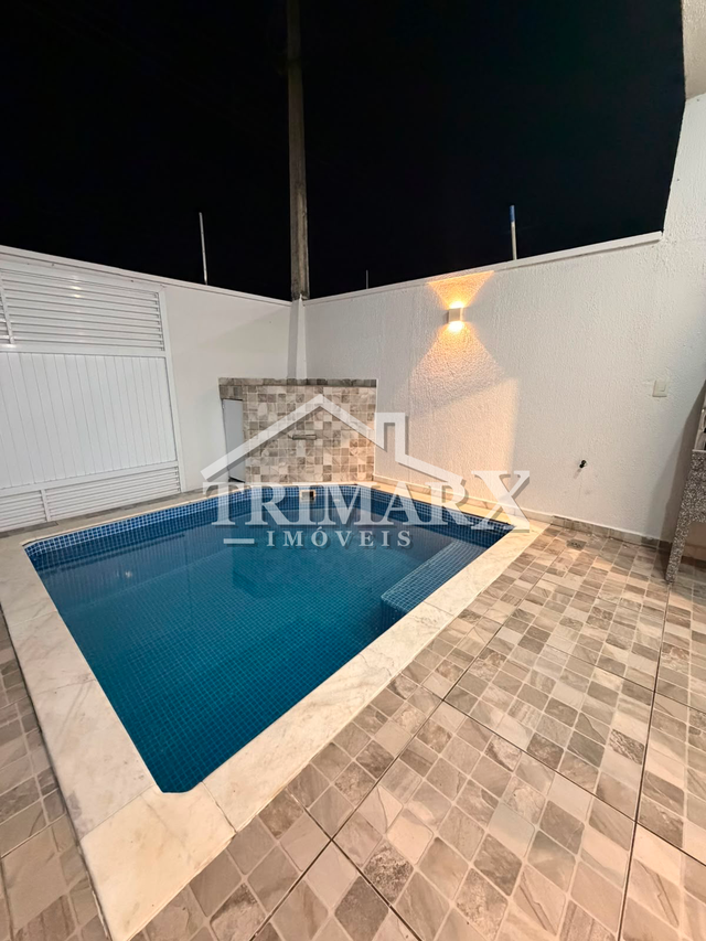 Casa para Venda, Peruíbe / SP, lado praia, a 2 km da praia, em rua pavimentada. — foto 3