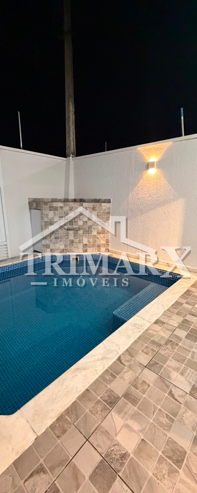 Casa para Venda, Peruíbe / SP, lado praia, a 2 km da praia, em rua pavimentada. — foto 3