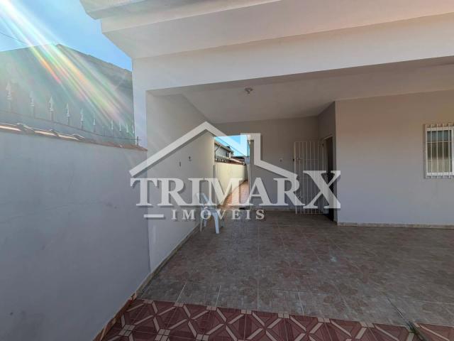 Casa para Venda, Itanhaém / SP, 3 dormitórios, sendo 1 suíte, 2 banheiros, 4 vagas de garagem — foto 4