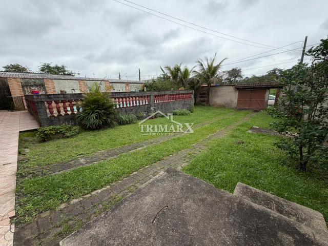 Casa no bairro Jardim Coronel, em Itanhaém, no litoral sul de São Paulo, lado serra,  a 2,5 km da rodovia e a 4 km do mar, em rua pavimentada. Imóvel com 570 m² de área total,. — foto 2