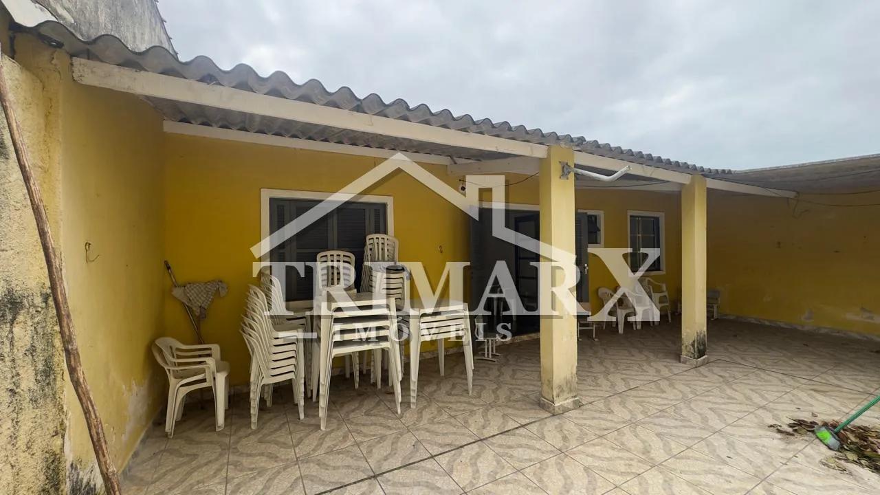 Casa para Venda, Itanhaém / SP,  2 dormitórios, sendo 1 suíte, 1 banheiro, 2 vagas de garagem — foto 1