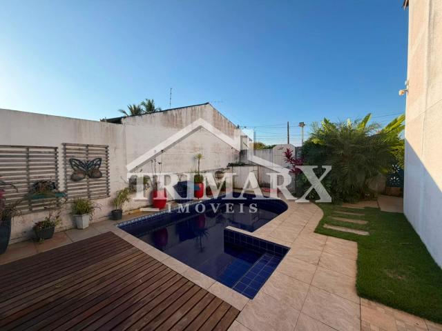 Casa com piscina para Venda, Peruíbe / SP, , lado praia, a 1200 metros da praia, 03 dormitórios; 02 WC; 01 salas e 01 cozinha.