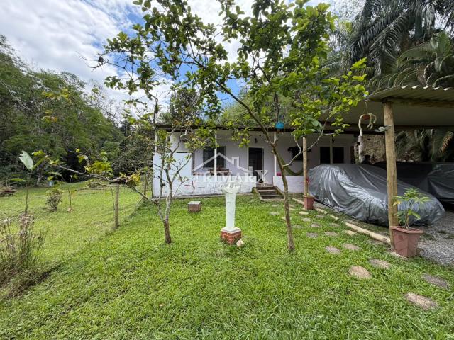 Chácara em Fazenda São José, em Pedro de Toledo, no litoral sul de São Paulo, lado serra, á 2 km da rodovia, em rua de terra. Imóvel com 1,894 m² de área total. — foto 3